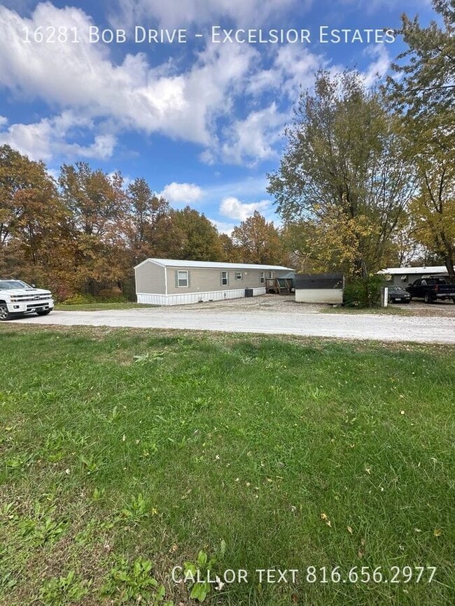 Foto del edificio - 16281 Bob Dr