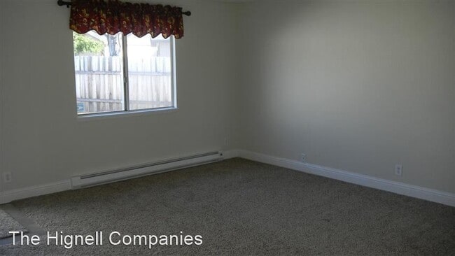 Building Photo - 3 br, 2 bath House - 4010 Ormsby Way
