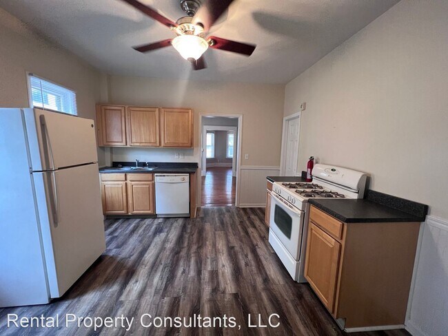 Building Photo - 3 br, 1.5 bath House - 1053 Wealthy Street SE