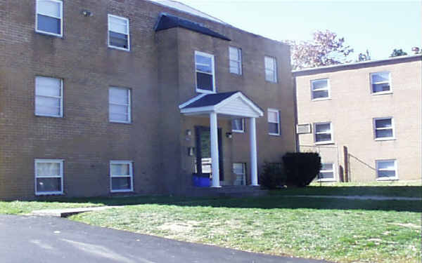 Building Photo - Crestwood Apartments