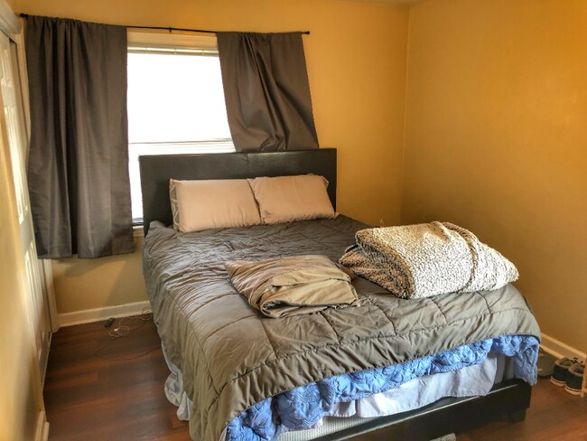 Foto del edificio - 983 Lester Ave