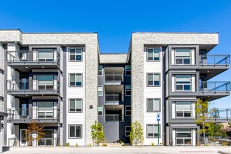 Building Exterior - Stone Village Apartments