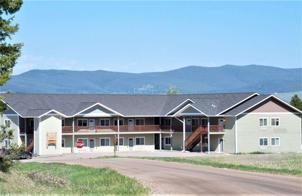 101 Center St Unit 100, Philipsburg, MT 59858 Apartments 101 Center