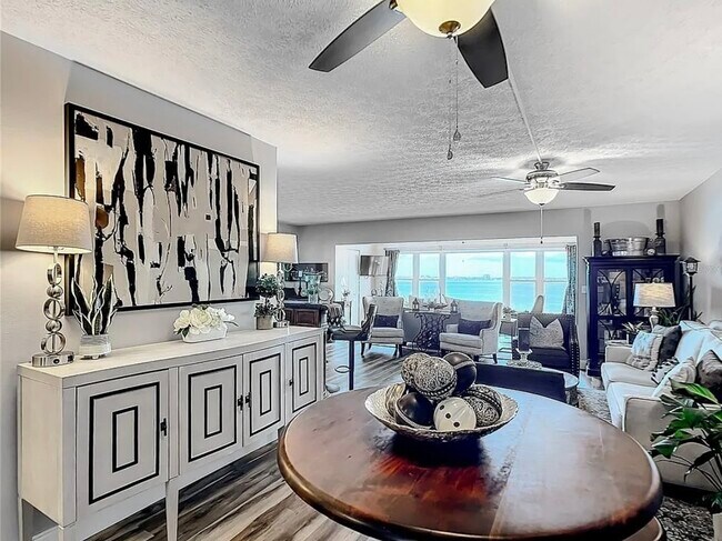 Foto del edificio - 5900 Shore Blvd S