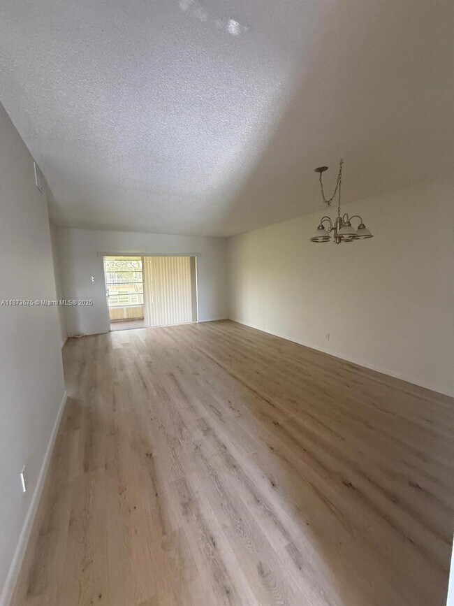 Foto del edificio - 7205 NW 5th Ct