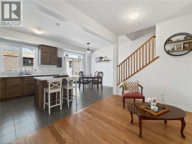 Building Photo - 56 Bellhouse Ave