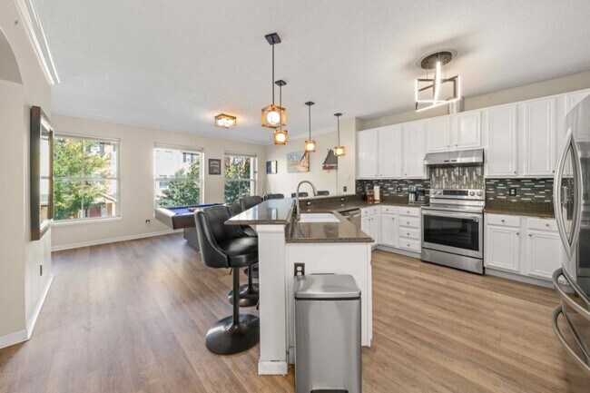 Foto del edificio - 10283 Bleeker St