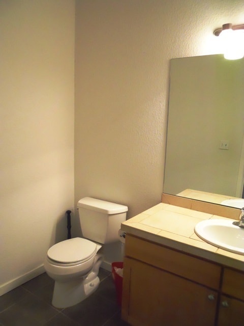 Building Photo - 2 Bedroom Condo SUPER close to Campus!