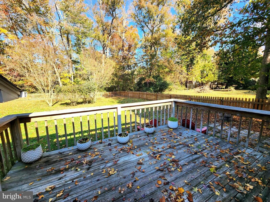 Primary Photo - 6139 Igo Rd