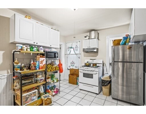 Building Photo - 25 Hyde St