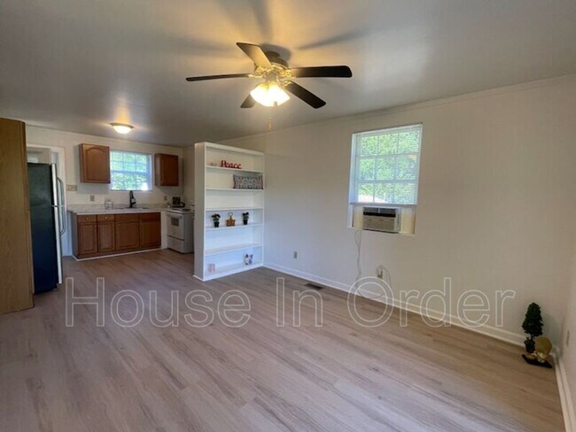 Foto del edificio - 4 Katra Ln