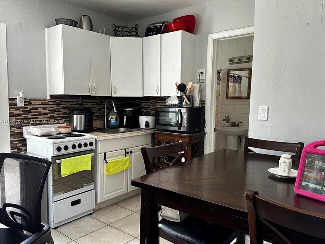 Foto del edificio - 9710 SW 161st St