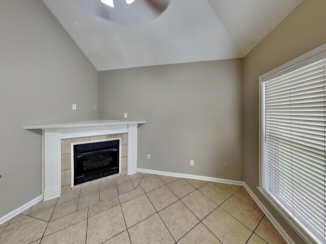 Photo - 8165 Fallen Bridge Ln House