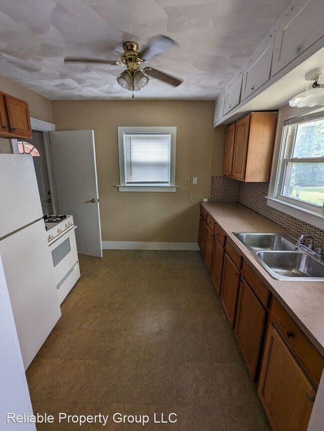 Building Photo - 2 br, 2 bath House - 632 Ridgewood Dr