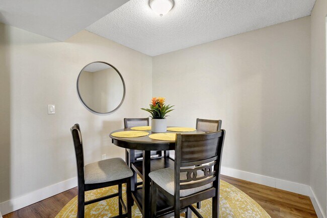 Building Photo - 3951 Via Poinciana
