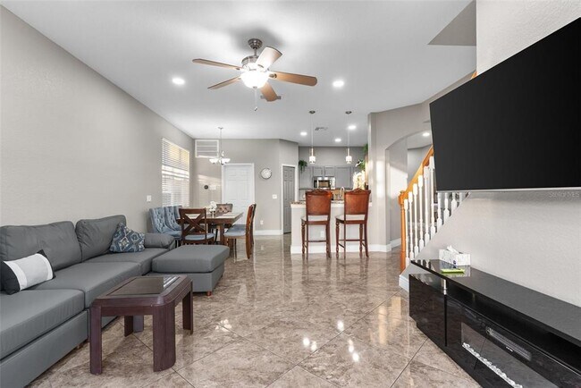 Building Photo - 215 Gleneagles Dr
