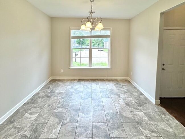 Building Photo - Now Leasing a 4 Bedroom 2.5 Bath Home In S...