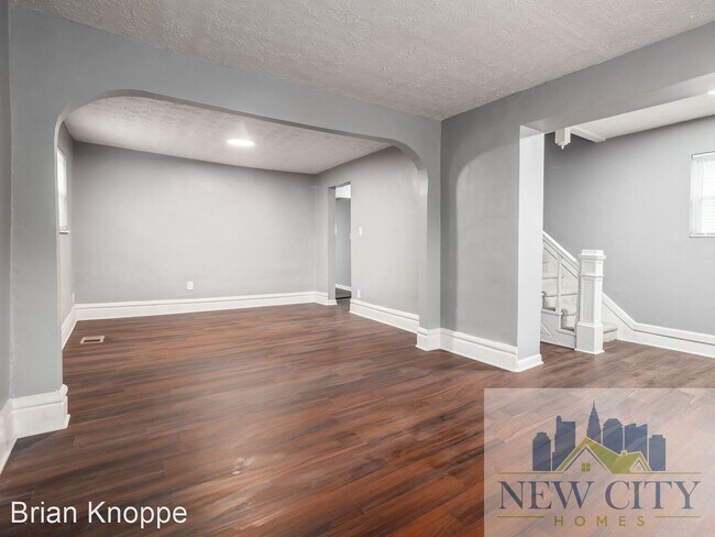 Building Photo - 3 br, 1.5 bath House - 245 Clarendon Ave