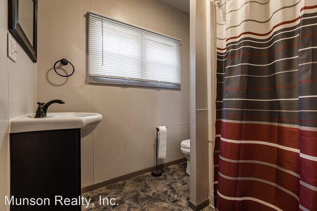 Foto del edificio - 3 br, 1 bath House - 1213 Gohres Street