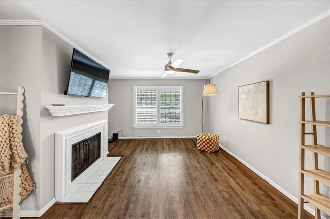 Building Photo - 37 La Rue Pl NW