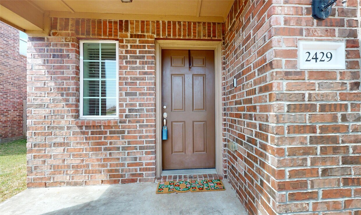 Foto principal - 2429 Regatta Ln