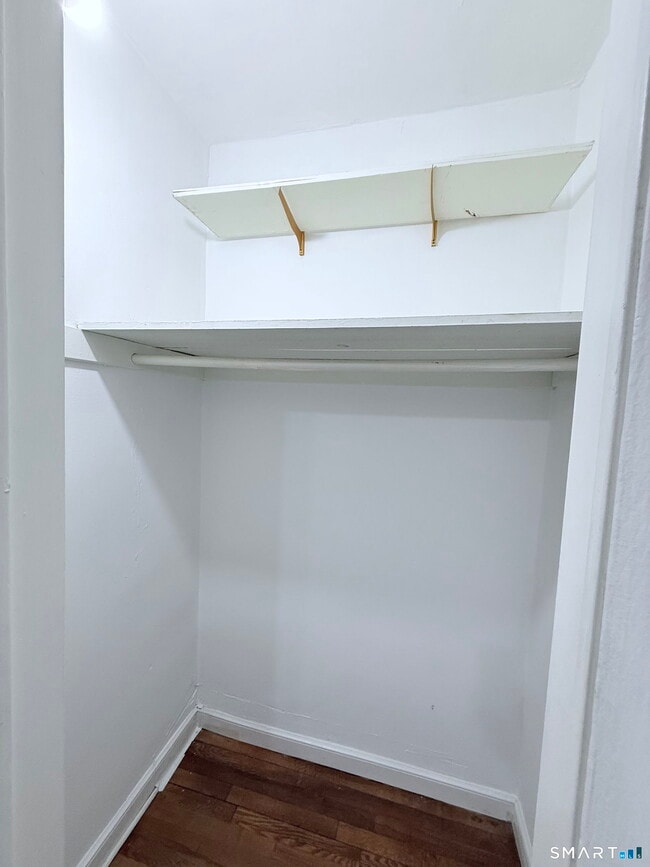 Foto del edificio - 140 Woodside Green