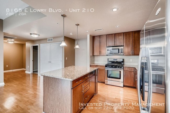 Building Photo - 8165 E Lowry Blvd
