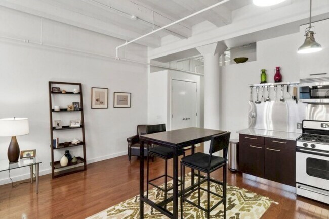 Foto del edificio - 88 Kingston St