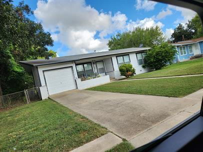 Foto principal - Great Location near Downtown Floresville