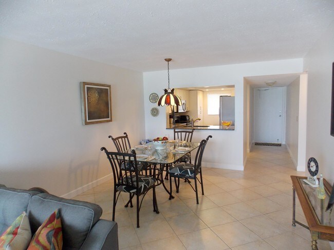 Building Photo - 10152 S Ocean Drive 612 Jensen Beach FL 34957