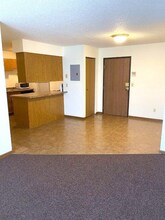 Building Photo - 750 5th St S