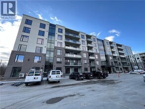 Building Photo - 107 Roger St