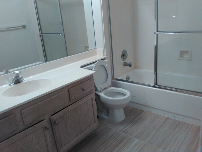 Foto del edificio - 22904 Grand St