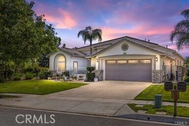 Building Photo - 13646 Canyon Crest Rd