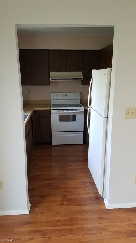 Foto principal - 2 br, 1 bath Condo - 2001 S Mattis Ave Apt B