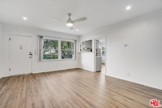 Building Photo - 2302 32nd St