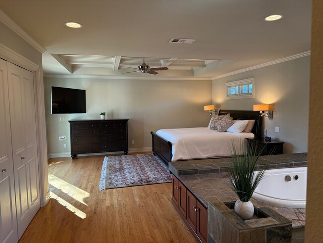 Foto del edificio - Furnished Executive Willow Glen Home