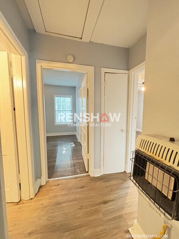 Building Photo - 1768 S Sutton Dr