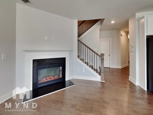 Building Photo - 5311 Bentayga Dr