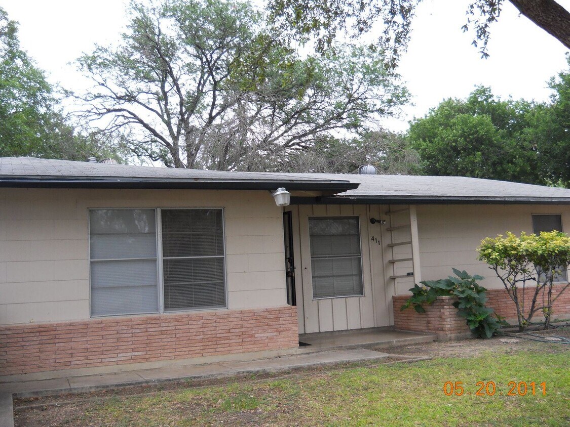 Primary Photo - 3 br, 2 bath House - 411 Inspiration