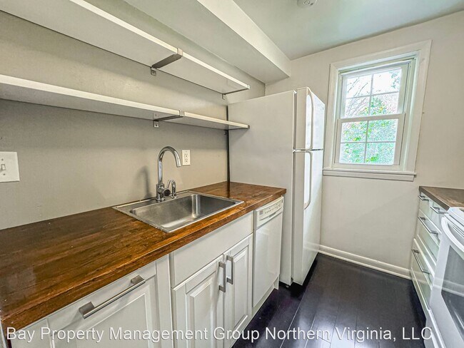Building Photo - 2 br, 1 bath House - 802 S Arlington Mill ...