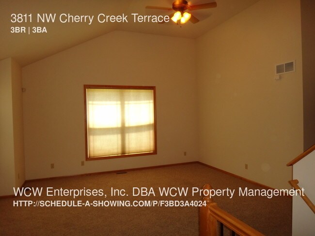 Foto del edificio - 3811 NW Cherry Creek Ter