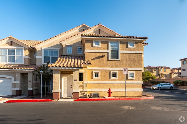 Building Photo - 5855 Valley Dr