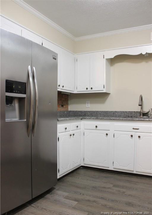 Foto del edificio - 2621 Elmhurst Dr