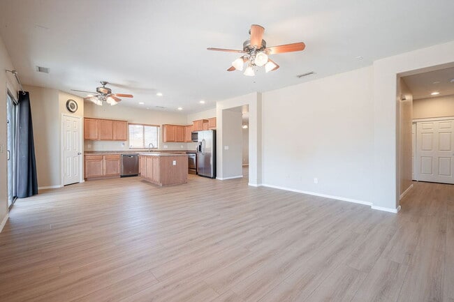 Foto del edificio - 26197 W Potter Dr