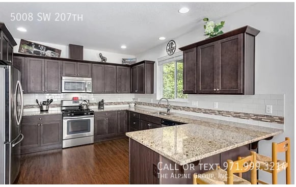 Building Photo - 5008 SW 207th Pl