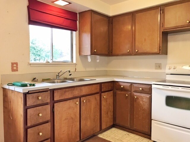 Foto del edificio - 2 Bed/ 1 Bath Duplex