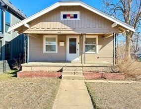 Building Photo - 2798 S Acoma St