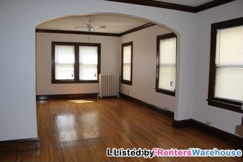 Building Photo - 3645 10th Ave S