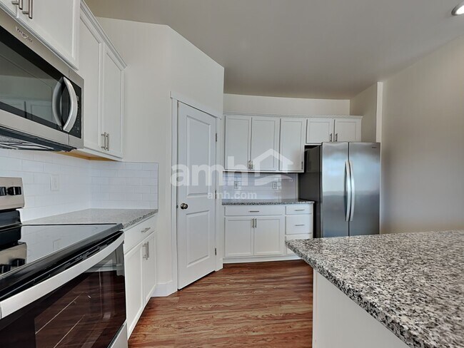 Foto del edificio - 19223 17th Ave Ct E